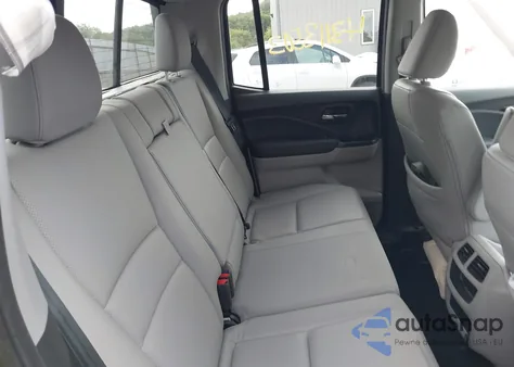 2017 Honda Ridgeline Rtl-E z USA, uszkodzony, nr VIN 5FPYK3F78HB033853